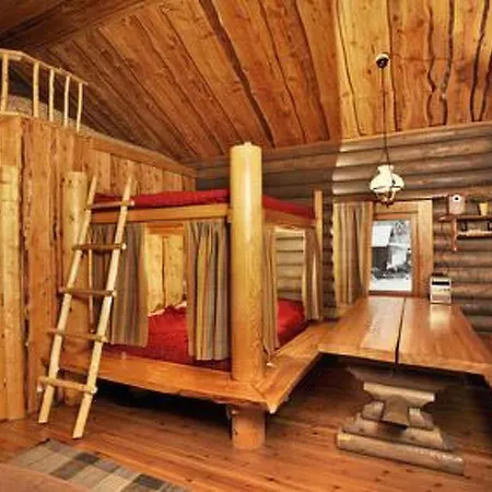 Ferienhaus Holiday Ahti, Leppaniemen Hirsihuvilat Hauho